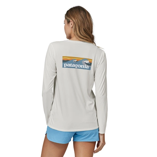 Damska Koszulka Patagonia W's L/S Cap Cool Daily Graphic Shirt - Waters - Boardshort Logo Light Plume Grey: White